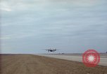 Immagine di AC-119K Stinger aeromobili in fase di decollo sulle missioni di formazione Ohio USA, 1969, secondo 27 filmato di repertorio 65675067908