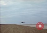 Immagine di AC-119K Stinger aeromobili in fase di decollo sulle missioni di formazione Ohio USA, 1969, secondo 28 filmato di repertorio 65675067908