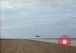 Immagine di AC-119K Stinger aeromobili in fase di decollo sulle missioni di formazione Ohio USA, 1969, secondo 29 filmato di repertorio 65675067908