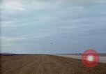 Immagine di AC-119K Stinger aeromobili in fase di decollo sulle missioni di formazione Ohio USA, 1969, secondo 49 filmato di repertorio 65675067908