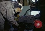 Standbild AC-119K Stinger Waffen feuern während Live Fire Training Mission Ohio USA, 1969, aus Sekunde 6 historischem Filmmaterial Videoclip 65675067911