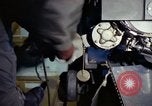 Standbild AC-119K Stinger Waffen feuern während Live Fire Training Mission Ohio USA, 1969, aus Sekunde 19 historischem Filmmaterial Videoclip 65675067911