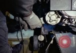Standbild AC-119K Stinger Waffen feuern während Live Fire Training Mission Ohio USA, 1969, aus Sekunde 20 historischem Filmmaterial Videoclip 65675067911
