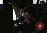 Standbild AC-119K Stinger Waffen feuern während Live Fire Training Mission Ohio USA, 1969, aus Sekunde 49 historischem Filmmaterial Videoclip 65675067911