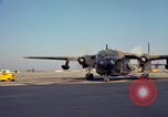 Immagine di Il USAF AC-119K Stinger aeromobile inizia a motori e taxi Ohio USA, 1969, secondo 53 filmato di repertorio 65675067913