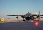Immagine di Il USAF AC-119K Stinger aeromobile inizia a motori e taxi Ohio USA, 1969, secondo 55 filmato di repertorio 65675067913