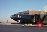 Immagine di Il USAF AC-119K Stinger aeromobile inizia a motori e taxi Ohio USA, 1969, secondo 61 filmato di repertorio 65675067913