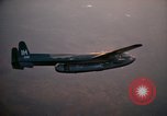 Image USAF AC-119K Stinger aircraft queue numéro IH code 839 en vol Ohio USA, 1969, de la seconde 11 séquences d'archives historiques vidéo 65675067914