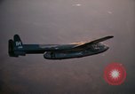 Image USAF AC-119K Stinger aircraft queue numéro IH code 839 en vol Ohio USA, 1969, de la seconde 12 séquences d'archives historiques vidéo 65675067914