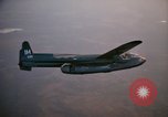 Image USAF AC-119K Stinger aircraft queue numéro IH code 839 en vol Ohio USA, 1969, de la seconde 17 séquences d'archives historiques vidéo 65675067914