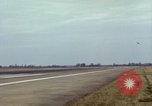 Image USAF AC-119K Stinger atterrir à la base aérienne Lockbourne Ohio USA, 1969, de la seconde 4 séquences d'archives historiques vidéo 65675067915