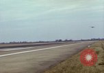 Image USAF AC-119K Stinger atterrir à la base aérienne Lockbourne Ohio USA, 1969, de la seconde 16 séquences d'archives historiques vidéo 65675067915