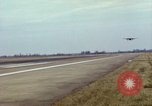 Image USAF AC-119K Stinger atterrir à la base aérienne Lockbourne Ohio USA, 1969, de la seconde 30 séquences d'archives historiques vidéo 65675067915