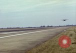 Image USAF AC-119K Stinger atterrir à la base aérienne Lockbourne Ohio USA, 1969, de la seconde 31 séquences d'archives historiques vidéo 65675067915