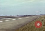 Image USAF AC-119K Stinger atterrir à la base aérienne Lockbourne Ohio USA, 1969, de la seconde 33 séquences d'archives historiques vidéo 65675067915