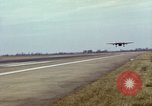 Image USAF AC-119K Stinger atterrir à la base aérienne Lockbourne Ohio USA, 1969, de la seconde 38 séquences d'archives historiques vidéo 65675067915