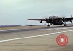 Image USAF AC-119K Stinger atterrir à la base aérienne Lockbourne Ohio USA, 1969, de la seconde 47 séquences d'archives historiques vidéo 65675067915