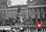 Image des soldats allemands Berlin Allemagne, 1914, de la seconde 17 séquences d'archives historiques vidéo 65675067916