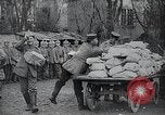 Image des soldats allemands Berlin Allemagne, 1914, de la seconde 40 séquences d'archives historiques vidéo 65675067916