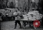 Image des soldats allemands Berlin Allemagne, 1914, de la seconde 43 séquences d'archives historiques vidéo 65675067916