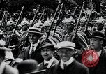 Image des soldats allemands Berlin Allemagne, 1914, de la seconde 55 séquences d'archives historiques vidéo 65675067916