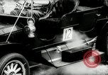 Immagine di Corsa in auto Connecticut USA, 1942, secondo 25 filmato di repertorio 65675067926