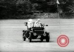 Immagine di Corsa in auto Connecticut USA, 1942, secondo 46 filmato di repertorio 65675067926