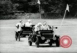 Immagine di Corsa in auto Connecticut USA, 1942, secondo 47 filmato di repertorio 65675067926