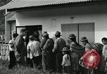 Immagine di Il trattamento umano dei prigionieri di guerra Il Vietnam, 1965, secondo 21 filmato di repertorio 65675067934