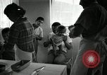 Immagine di Il trattamento umano dei prigionieri di guerra Il Vietnam, 1965, secondo 27 filmato di repertorio 65675067934