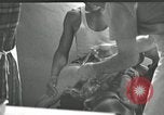 Immagine di Il trattamento umano dei prigionieri di guerra Il Vietnam, 1965, secondo 31 filmato di repertorio 65675067934