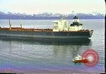 Immagine di Exxon Valdez fuoriuscite di olio Valdez Alaska USA, 1989, secondo 42 filmato di repertorio 65675067938