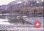 Standbild Exxon Valdez oil spill Valdez Alaska USA, 1989, aus Sekunde 9 historischem Filmmaterial Videoclip 65675067943