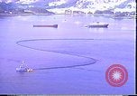 Standbild Exxon Valdez oil spill Valdez Alaska USA, 1989, aus Sekunde 21 historischem Filmmaterial Videoclip 65675067943