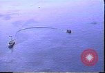 Standbild Exxon Valdez oil spill Valdez Alaska USA, 1989, aus Sekunde 42 historischem Filmmaterial Videoclip 65675067943
