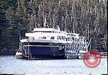 Standbild Exxon Valdez oil spill Valdez Alaska USA, 1989, aus Sekunde 47 historischem Filmmaterial Videoclip 65675067943