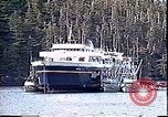 Standbild Exxon Valdez oil spill Valdez Alaska USA, 1989, aus Sekunde 48 historischem Filmmaterial Videoclip 65675067943