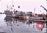 Standbild Exxon Valdez oil spill Valdez Alaska USA, 1989, aus Sekunde 56 historischem Filmmaterial Videoclip 65675067943