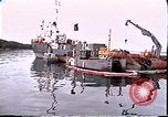 Standbild Exxon Valdez oil spill Valdez Alaska USA, 1989, aus Sekunde 60 historischem Filmmaterial Videoclip 65675067943