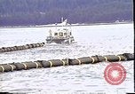 Standbild Exxon Valdez oil spill Valdez Alaska USA, 1989, aus Sekunde 31 historischem Filmmaterial Videoclip 65675067944