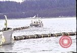 Standbild Exxon Valdez oil spill Valdez Alaska USA, 1989, aus Sekunde 32 historischem Filmmaterial Videoclip 65675067944