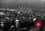 Image un grande piscine juste Royaume-Uni, 1915, de la seconde 7 séquences d'archives historiques vidéo 65675067969