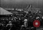 Image un grande piscine juste Royaume-Uni, 1915, de la seconde 9 séquences d'archives historiques vidéo 65675067969