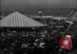 Image un grande piscine juste Royaume-Uni, 1915, de la seconde 12 séquences d'archives historiques vidéo 65675067969