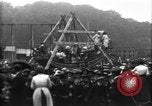 Image un grande piscine juste Royaume-Uni, 1915, de la seconde 34 séquences d'archives historiques vidéo 65675067969