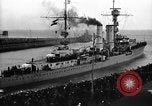 Immagine di SMS Emden uscire su un mondo crociera di formazione Wilhelmshaven Germania, 1926, secondo 45 filmato di repertorio 65675067970