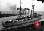 Immagine di SMS Emden uscire su un mondo crociera di formazione Wilhelmshaven Germania, 1926, secondo 50 filmato di repertorio 65675067970
