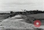 Standbild französischen Streitkräfte Indochina, 1954, aus Sekunde 32 historischem Filmmaterial Videoclip 65675067980