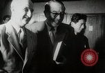 Standbild Wasserstoffbombe und Atombombe Strahlenwirkungen United States USA, 1954, aus Sekunde 13 historischem Filmmaterial Videoclip 65675067981