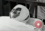 Standbild Wasserstoffbombe und Atombombe Strahlenwirkungen United States USA, 1954, aus Sekunde 42 historischem Filmmaterial Videoclip 65675067981